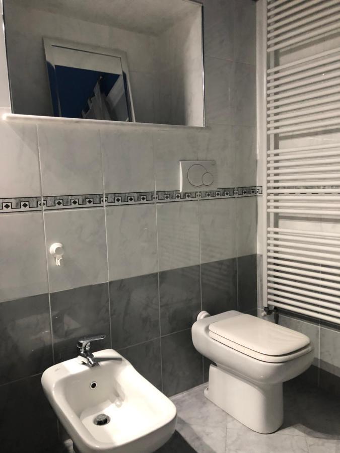 Camera Matrimoniale Privata Con Bagno Interno ヴェルチェッリ エクステリア 写真